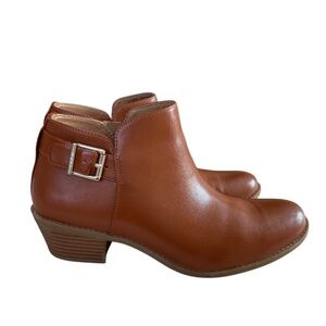 Vionic Millie Leather Boots